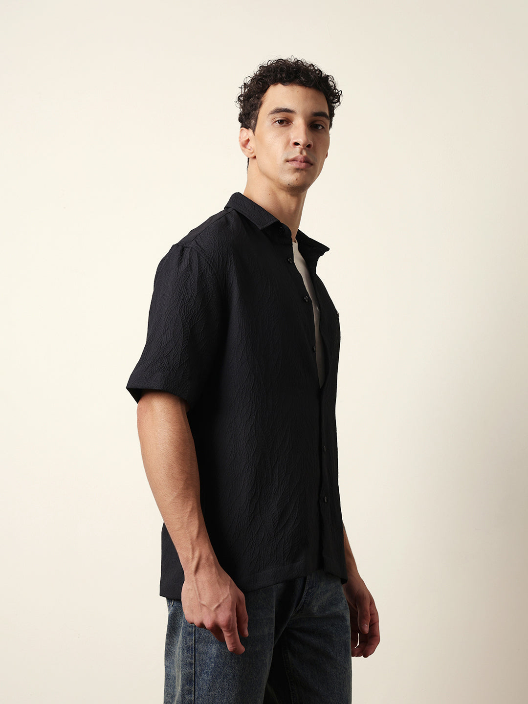 Men Modern Fit Casual Shirt