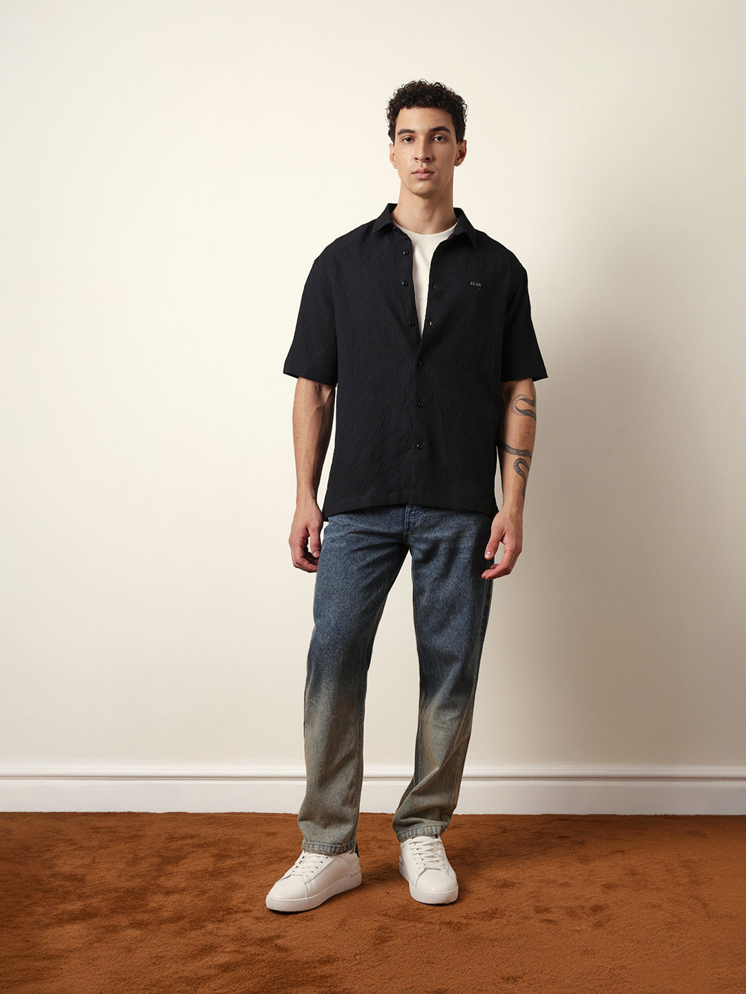 Men Modern Fit Casual Shirt