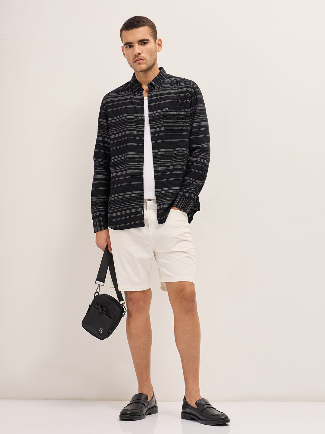 Men Black Horizontal Stripe Slim Fit Casual Shirt