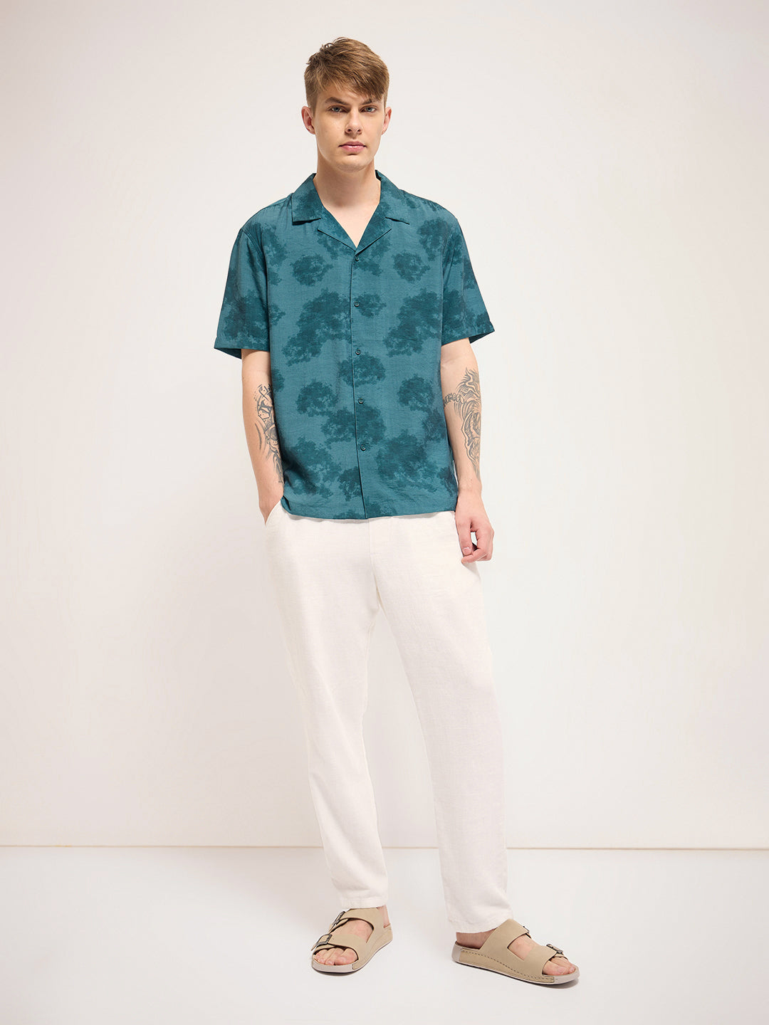 Men Blue Abstract Print Regular Fit Casual Shirt