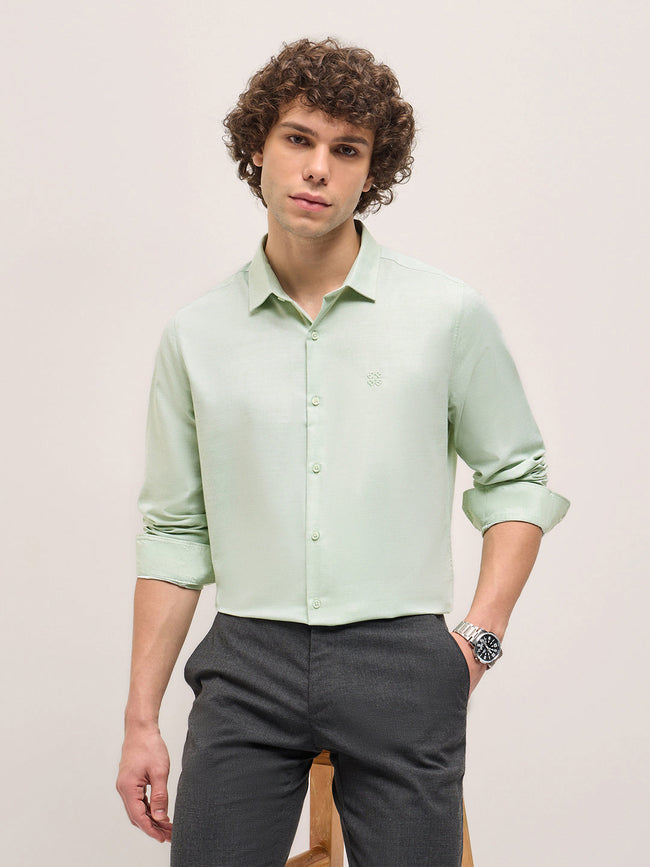 Men Shirt Pista Green Solid Tailored Fit Formal Shirt