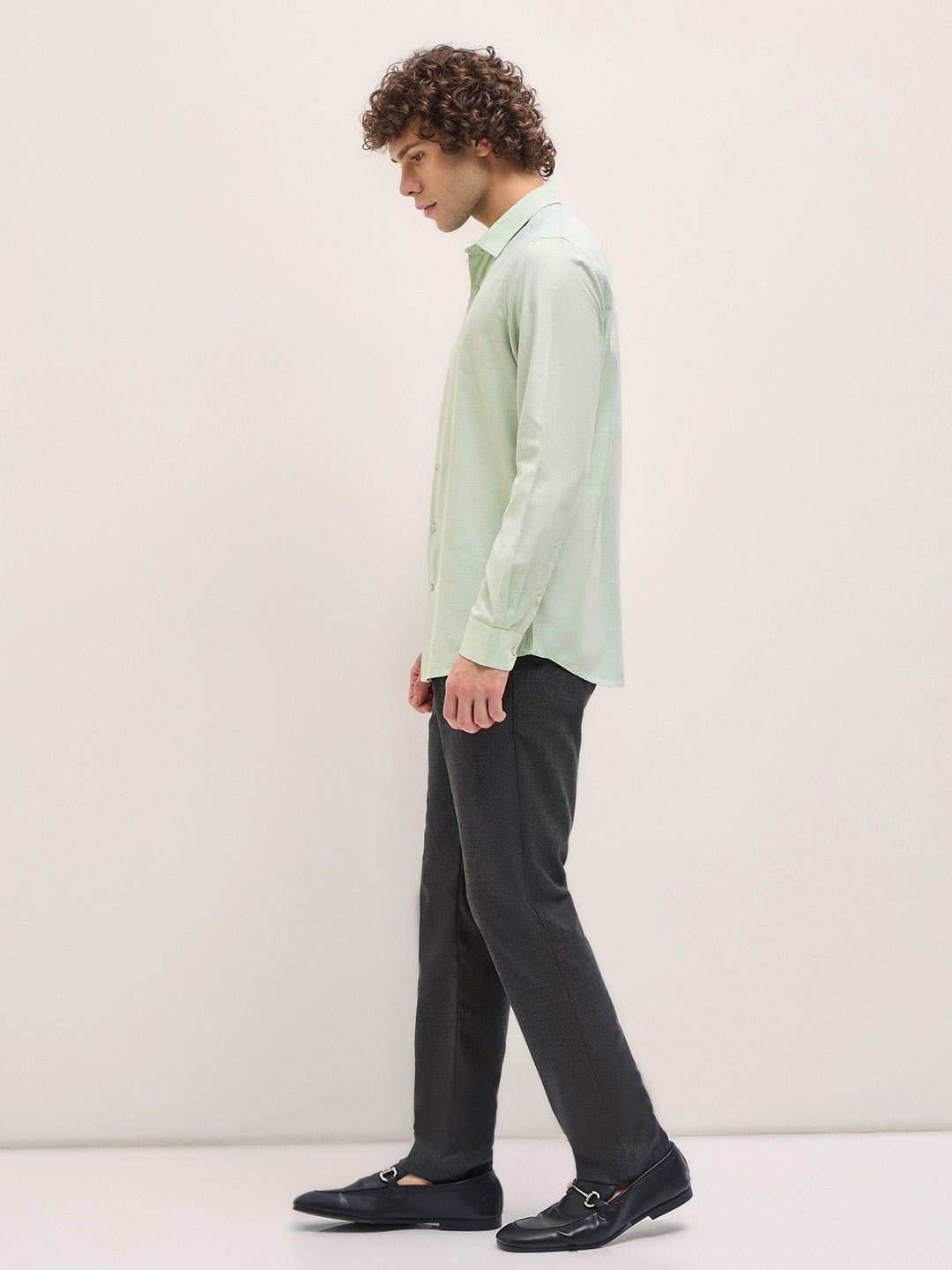 Men Shirt Pista Green Solid Tailored Fit Formal Shirt