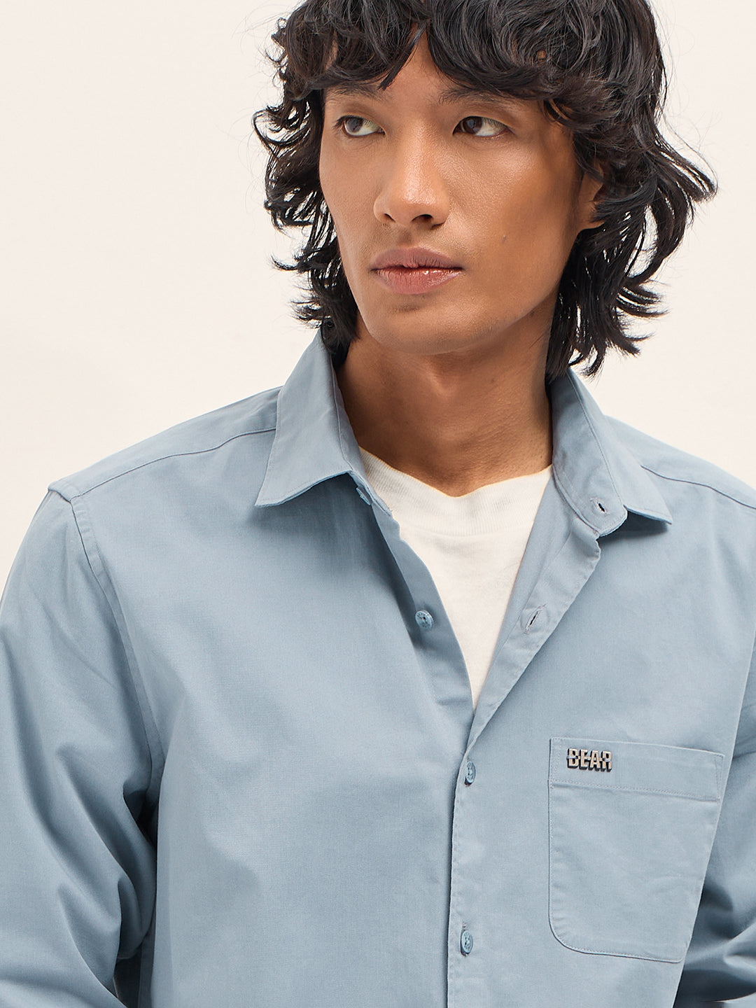 Men Blue Cotton Blend Solid Slim Fit Casual Shirt