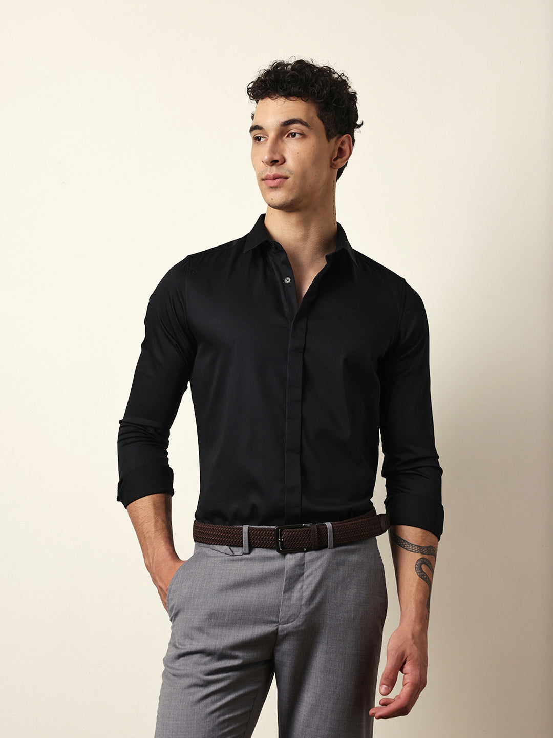 Men Modern Fit Casual Shirt
