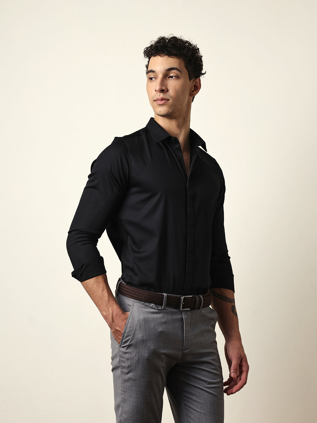 Men Modern Fit Casual Shirt