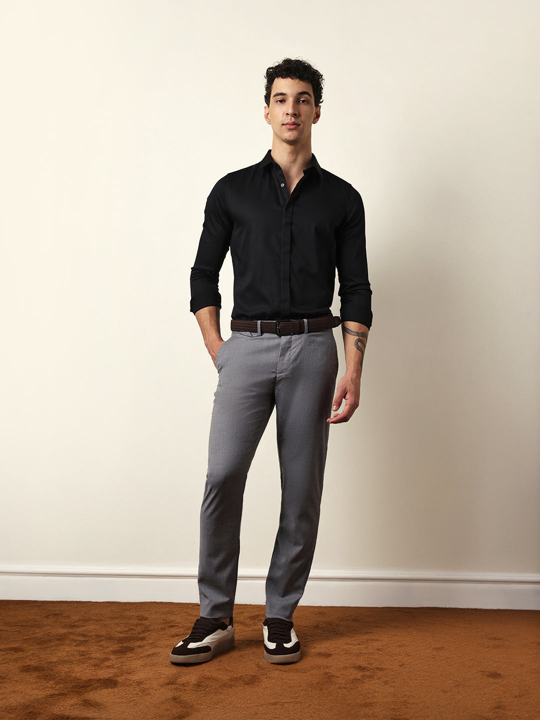 Men Modern Fit Casual Shirt