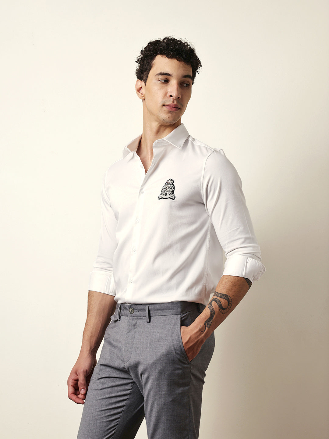 Men Modern Fit Casual Shirt