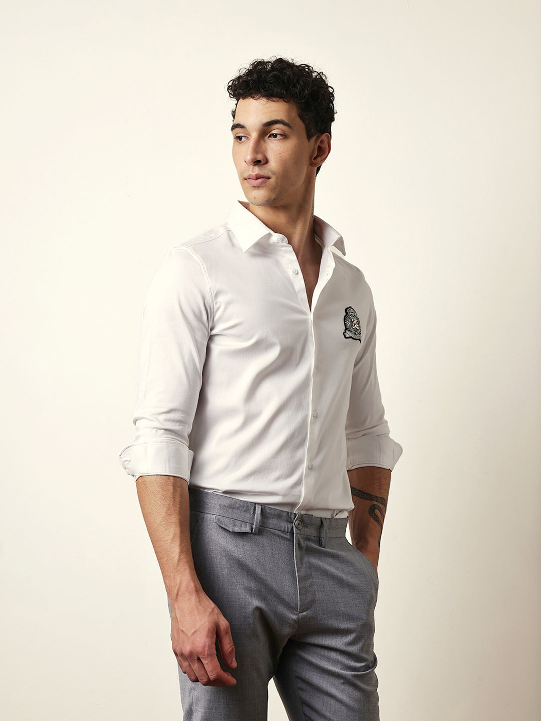 Men Modern Fit Casual Shirt