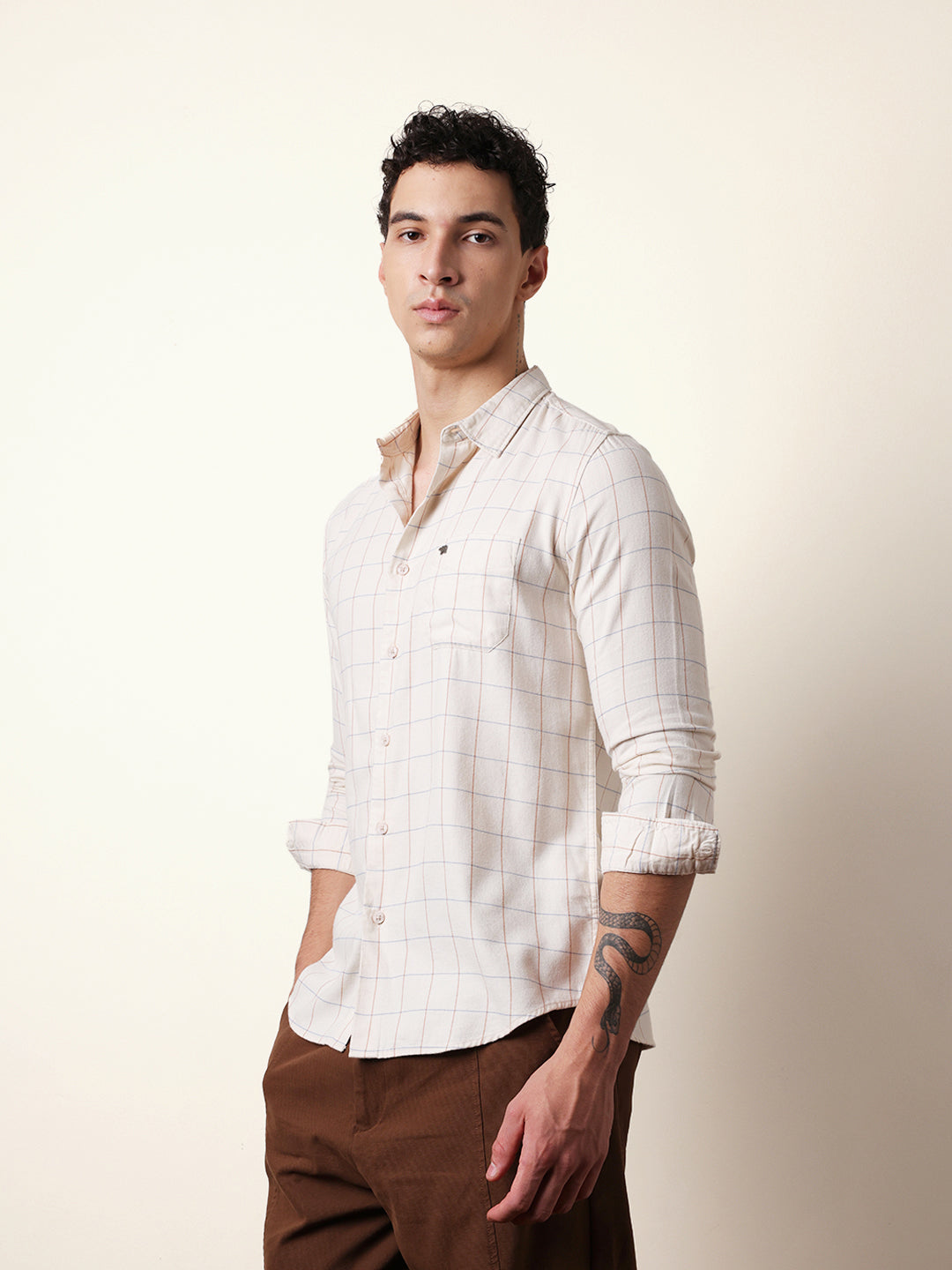 Men Modern Fit Casual Shirt