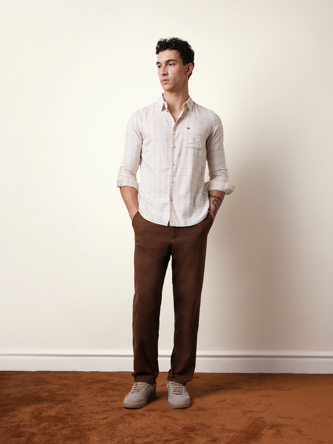 Men Modern Fit Casual Shirt