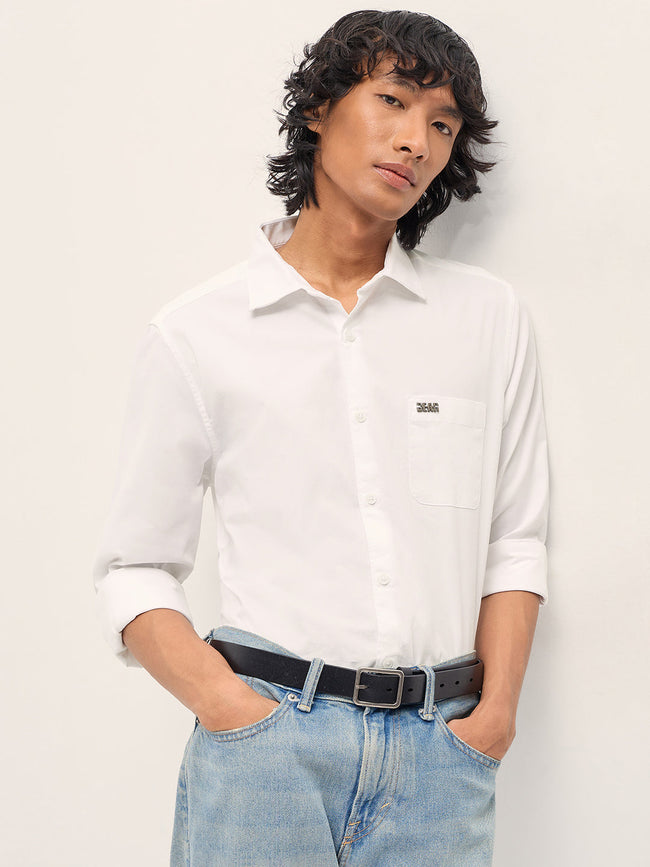 Men White Slim Fit Solid Cotton Casual Shirt