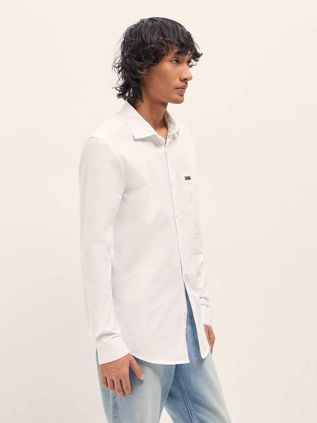 Men White Slim Fit Solid Cotton Casual Shirt