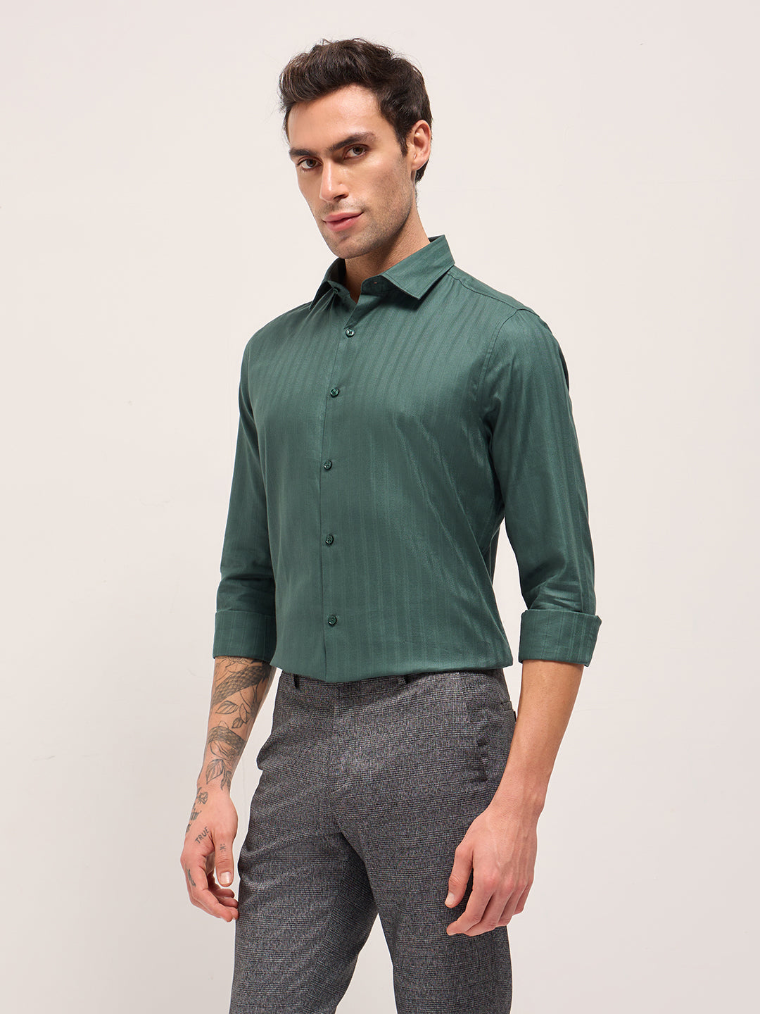 Men Green Cotton Woven Stripes Design Tailored Fit Formal Shirt