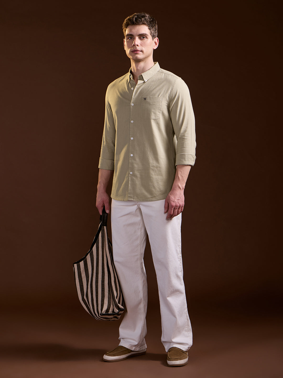 Men Beige Solid Slim Fit Cotton Casual Shirt