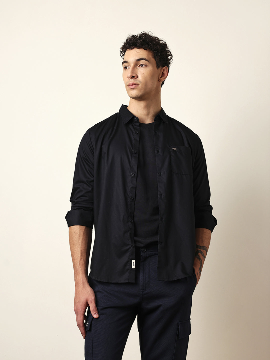 Men Modern Fit Casual Shirt