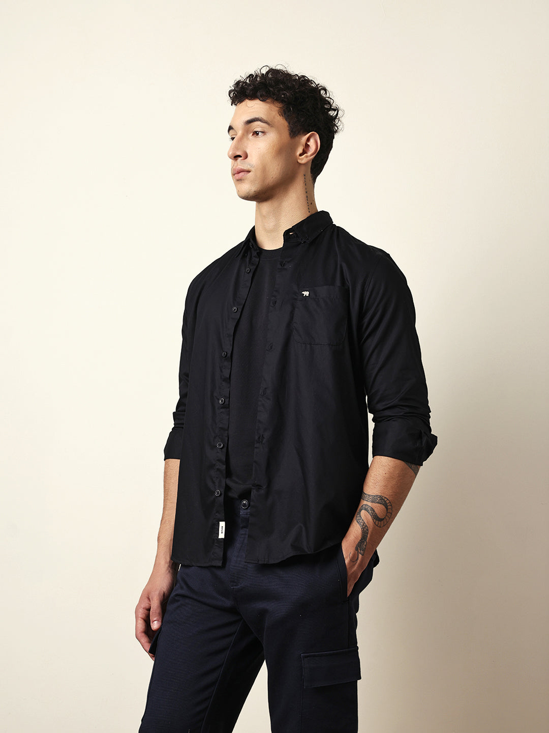 Men Modern Fit Casual Shirt