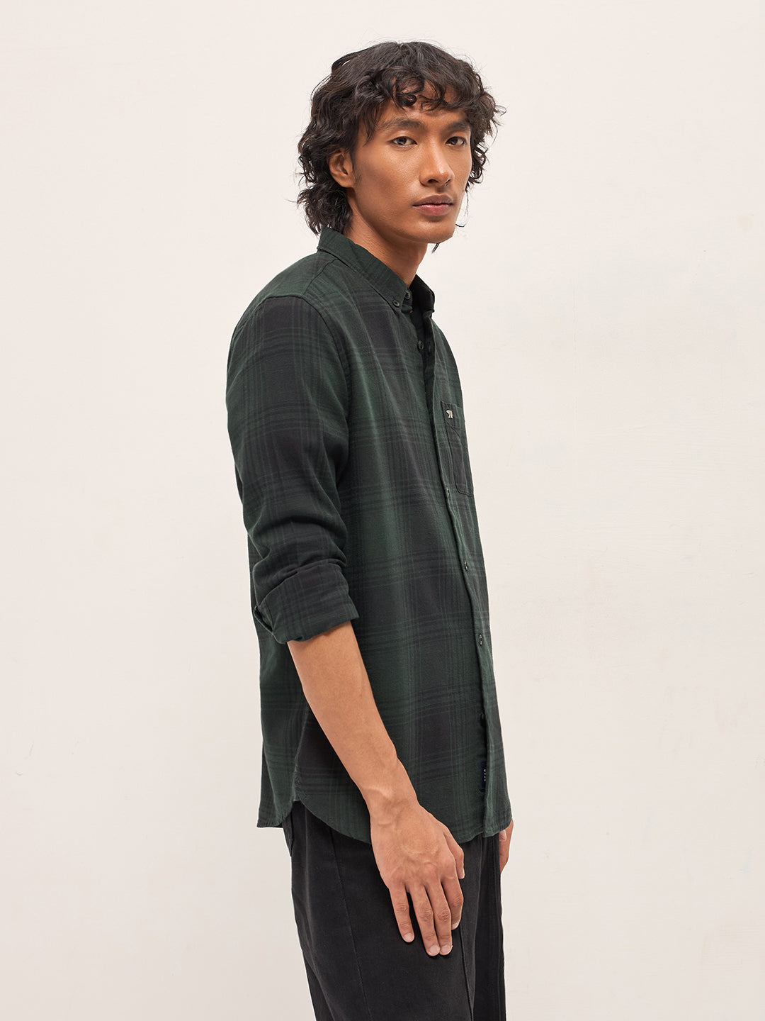 Men Green and Black Checked Slim Fit Casual Shirt