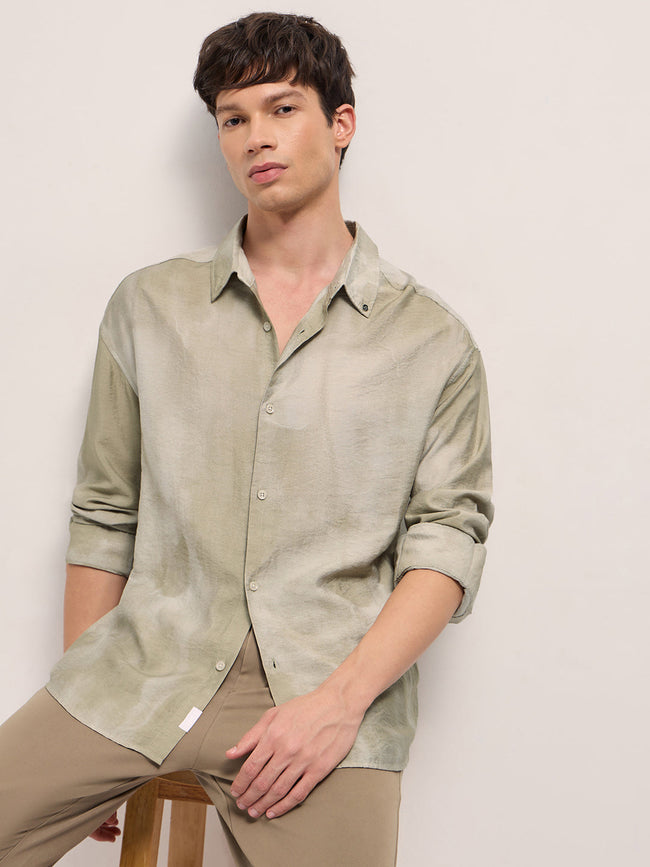 Men Cream Abstract Print Crinkled Textured Relaxed Fit Casual Shirt