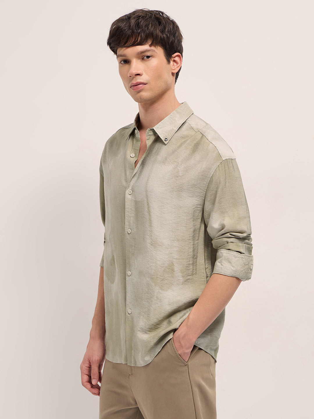 Men Cream Abstract Print Crinkled Textured Relaxed Fit Casual Shirt