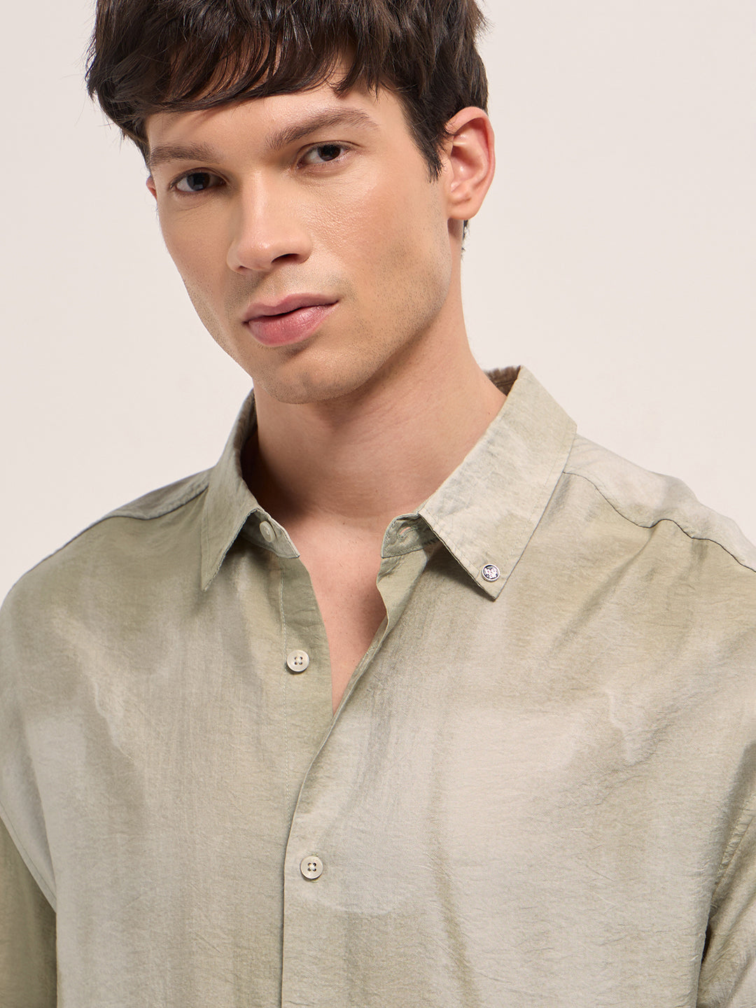 Men Cream Abstract Print Crinkled Textured Relaxed Fit Casual Shirt