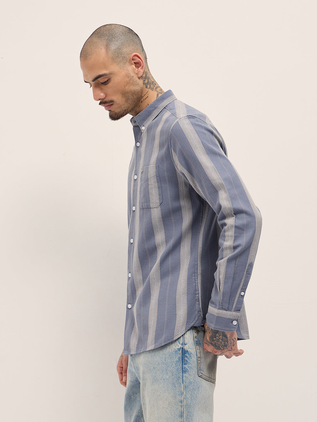 Men Blue Vertical Stripes Slim Fit Casual Shirt
