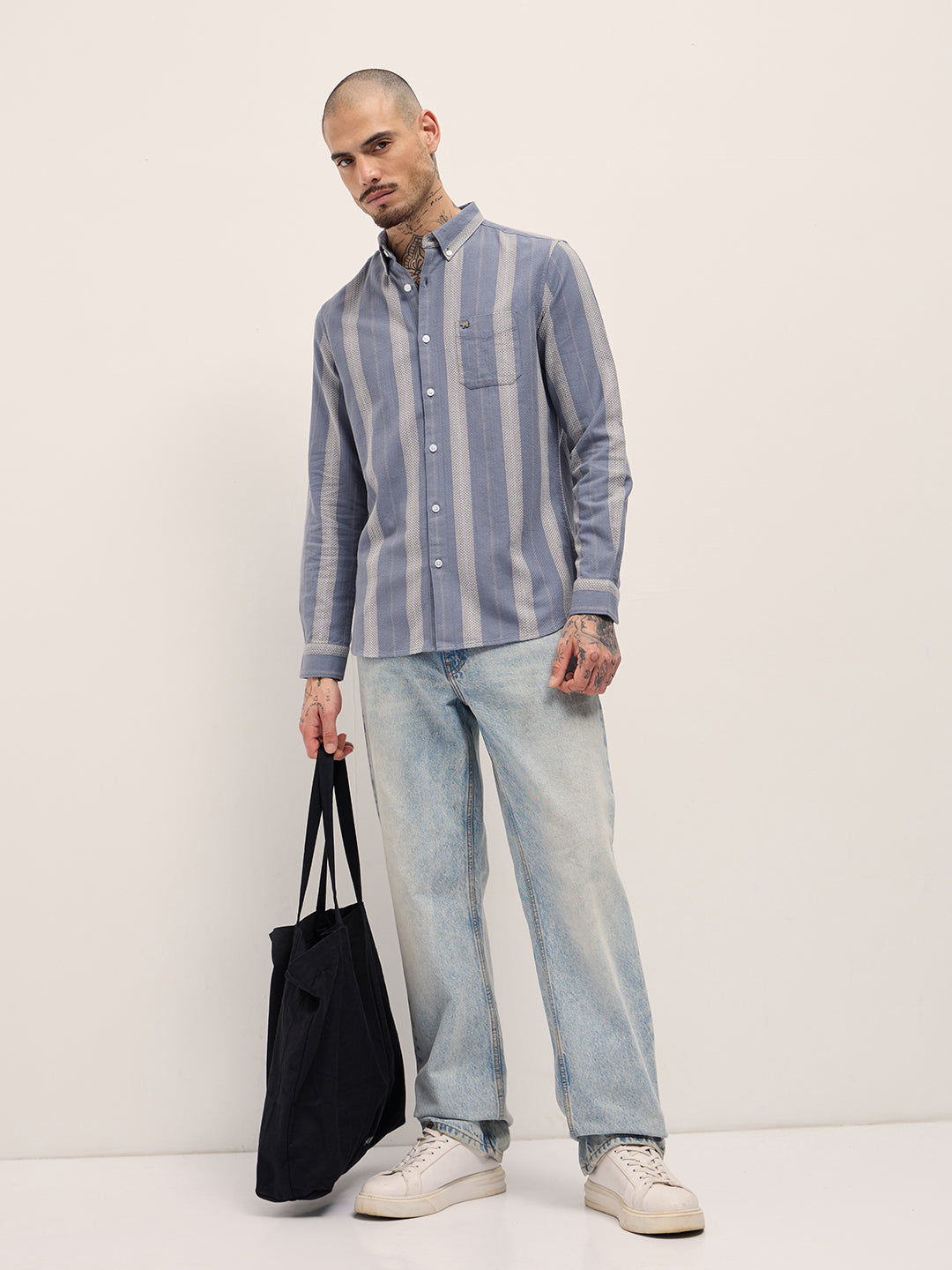 Men Blue Vertical Stripes Slim Fit Casual Shirt