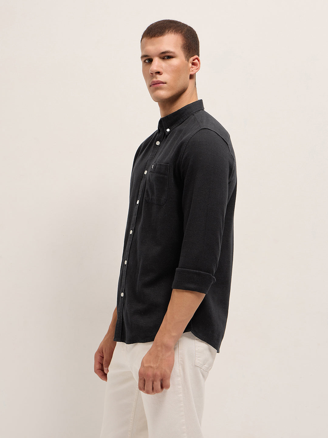 Men Black Solid Slim Fit Cotton Casual Shirt