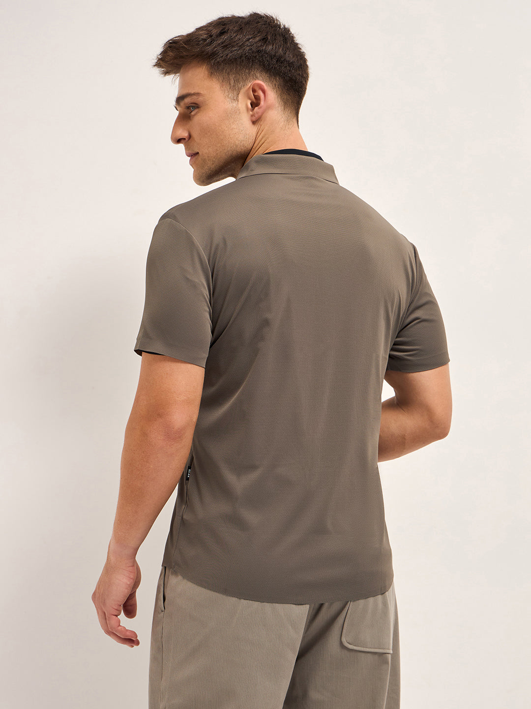 Men Brown Solid Nylon Blend Classic Spread Collar Shirt