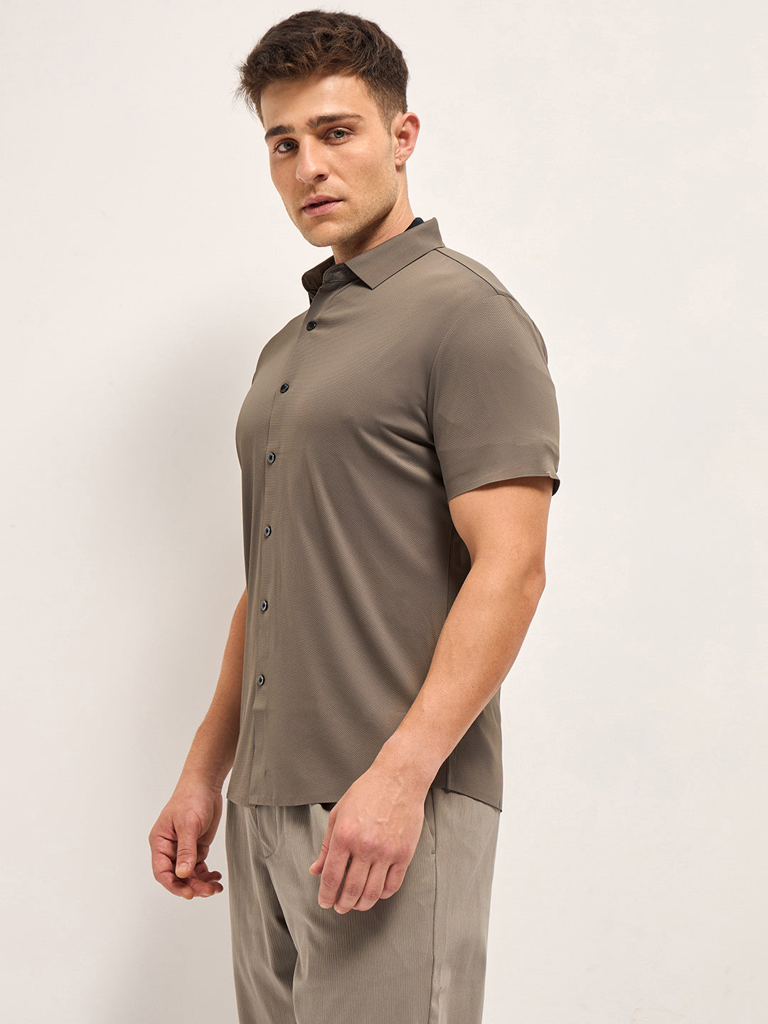 Men Brown Solid Nylon Blend Classic Spread Collar Shirt