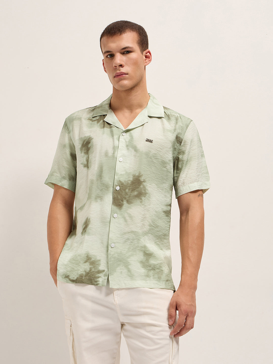 Men Light Green Faded Abstract Print Relaxed Fit Cuban Collar Shirt