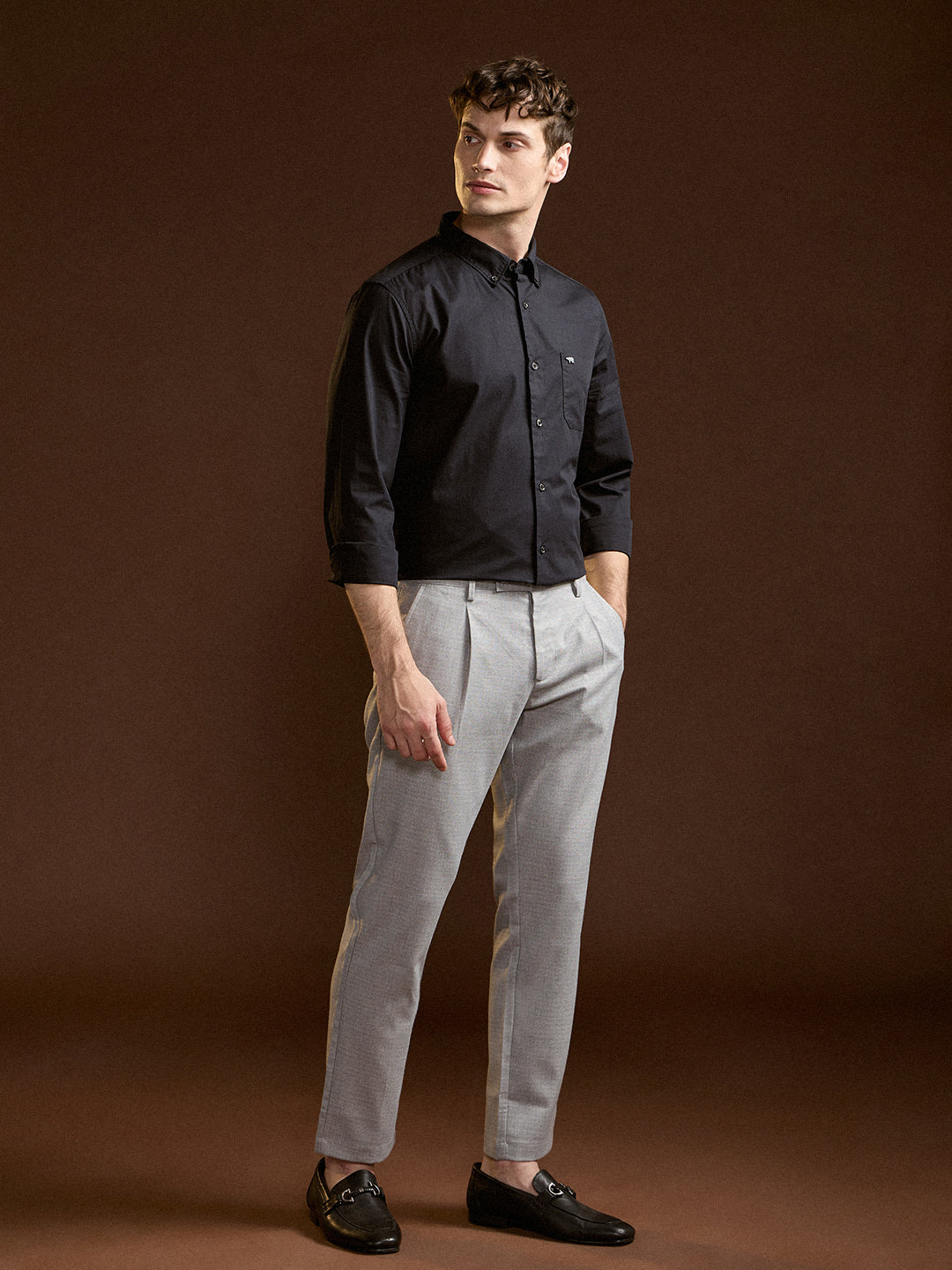 Men Black Solid Slim Fit Cotton Casual Shirt