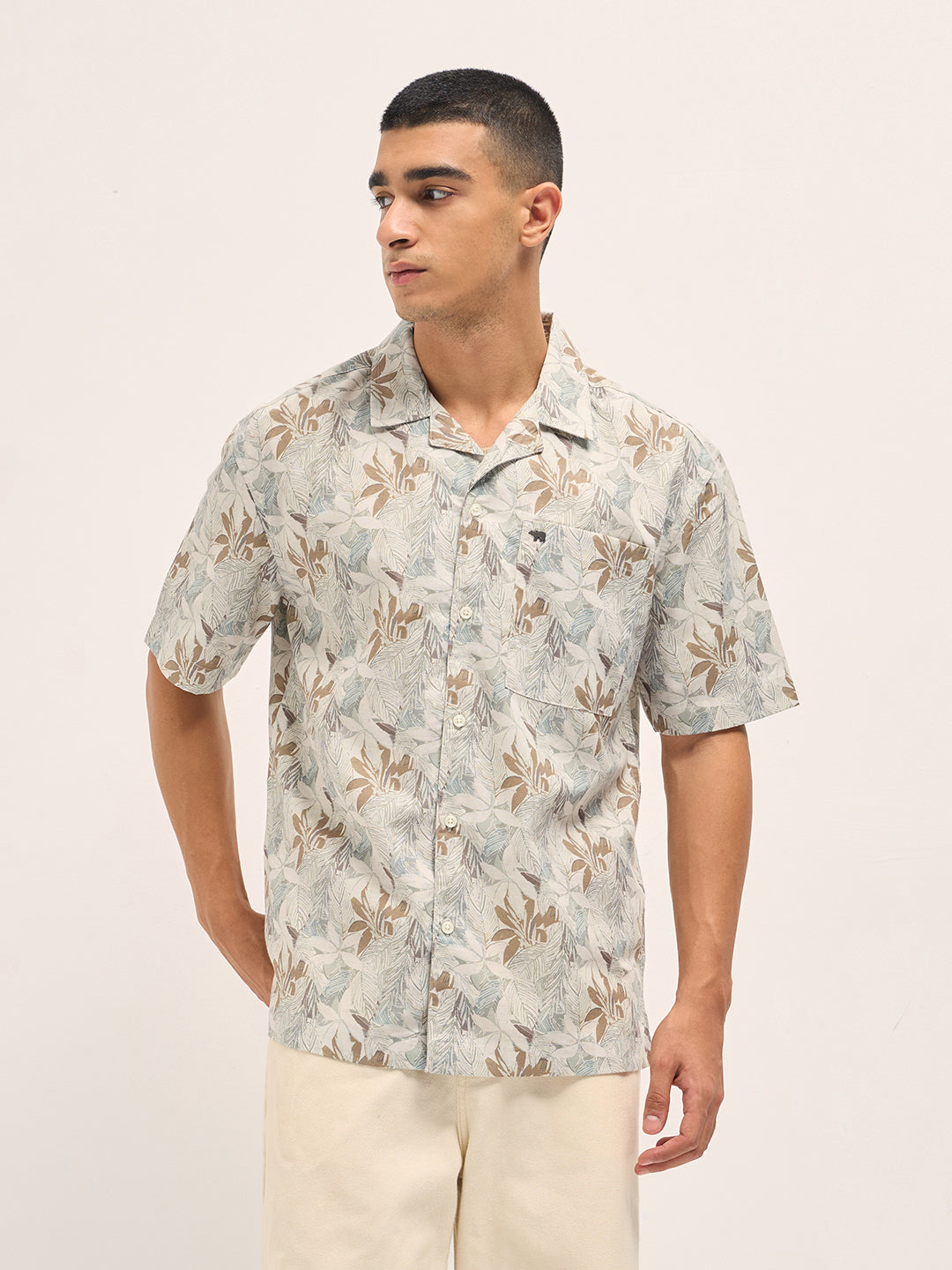 Men Multicolor Tropical Leaf Print Oversized Fit Half Sleeve Shirt