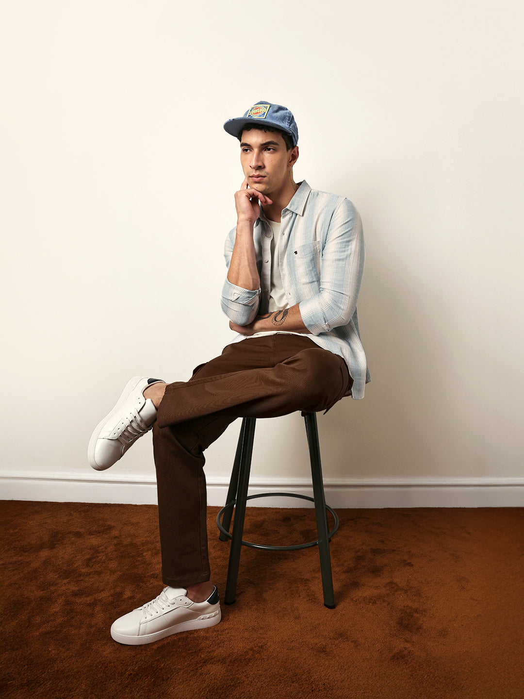 Men Modern Fit Casual Shirt