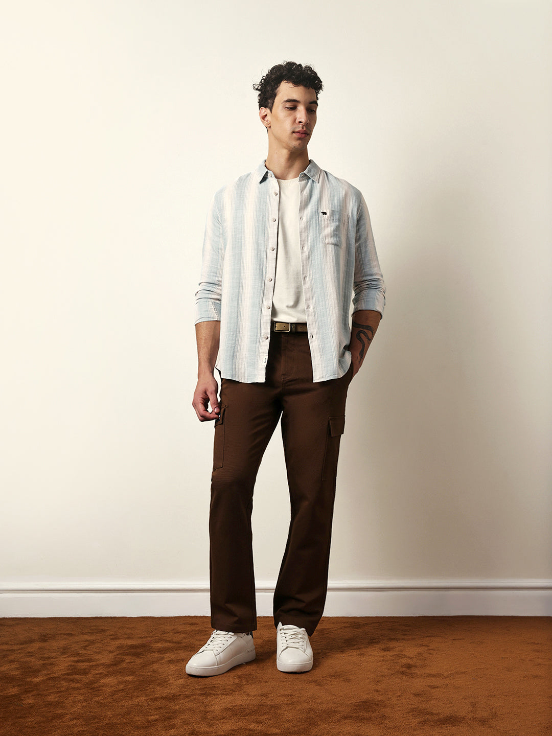 Men Modern Fit Casual Shirt