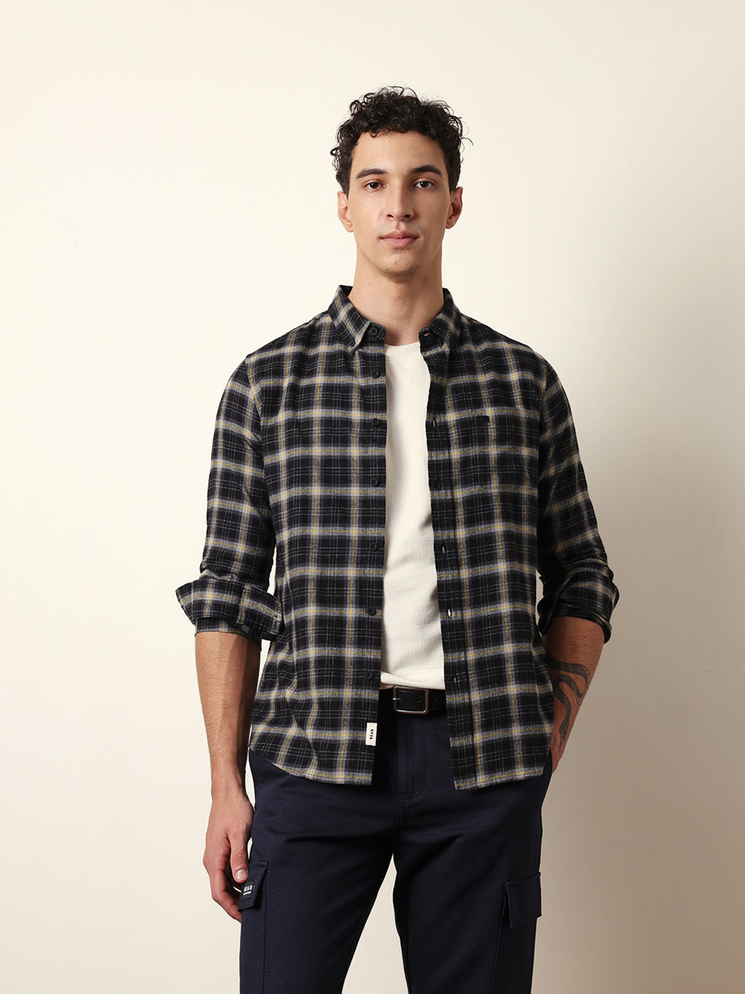 Men Modern Fit Casual Shirt