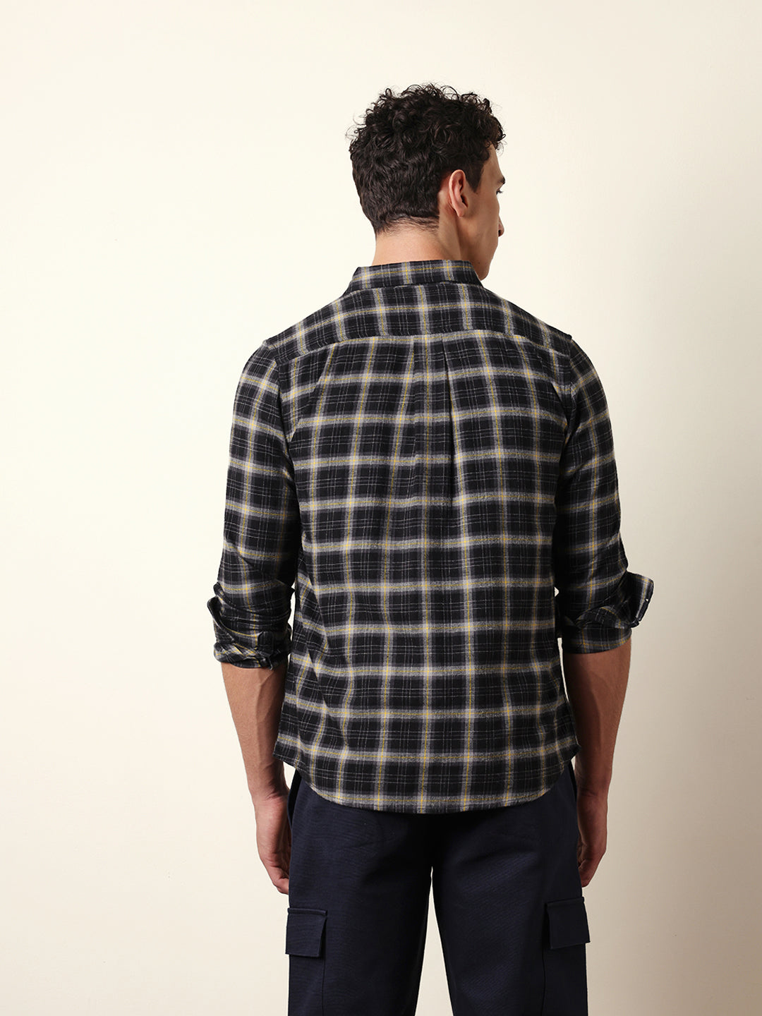 Men Modern Fit Casual Shirt