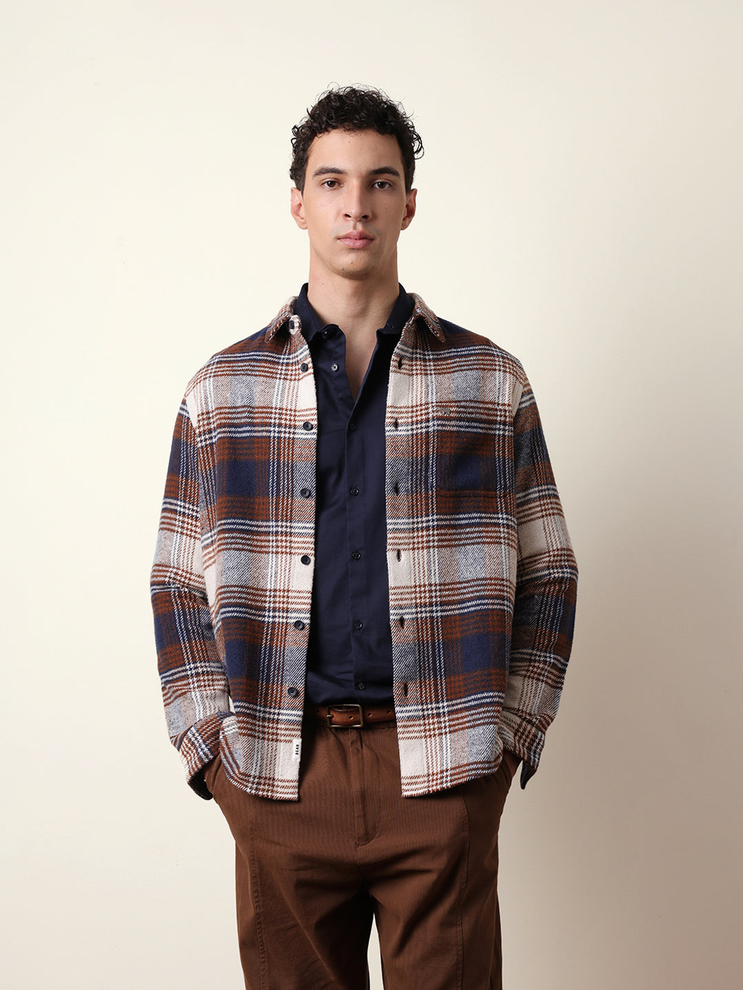 Men Modern Fit Casual Shirt