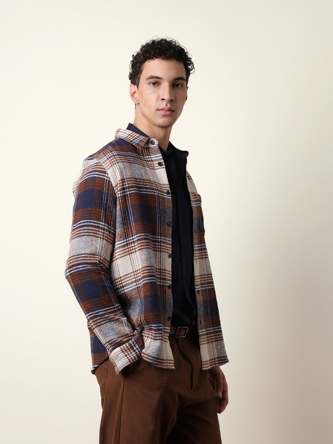 Men Modern Fit Casual Shirt