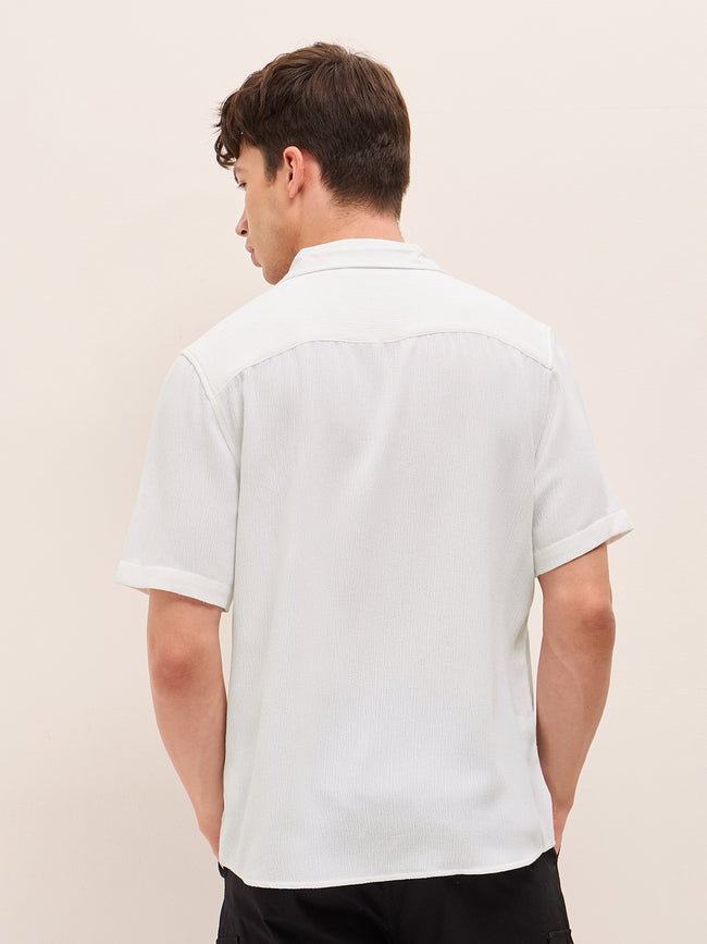Men Woven Textured Casual Shirt