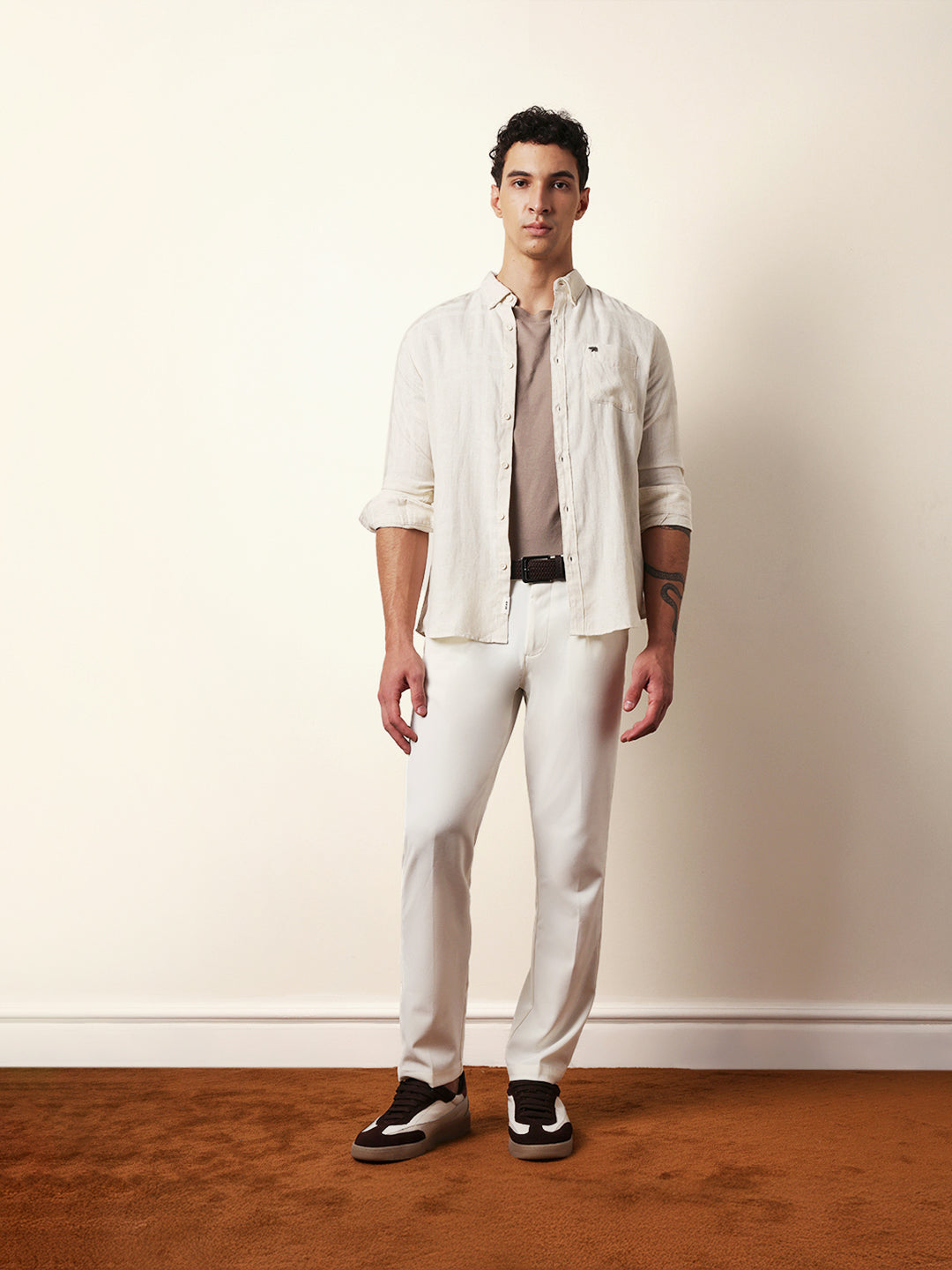 Men Modern Fit Casual Shirt