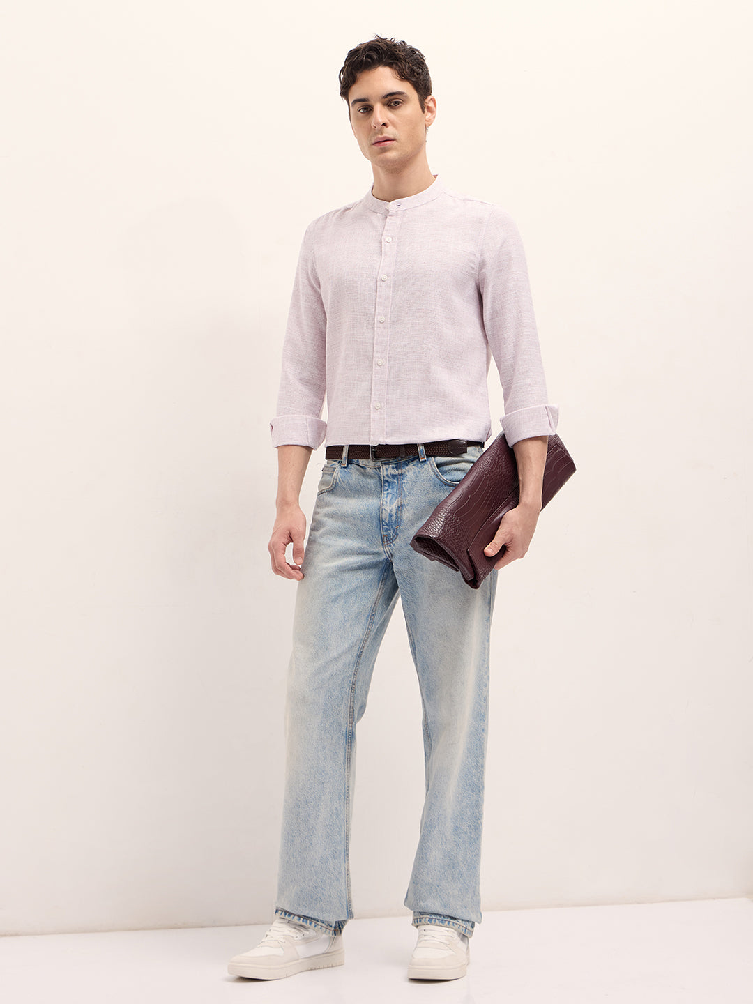 Men Light Pink Solid Slim Fit Casual Shirt