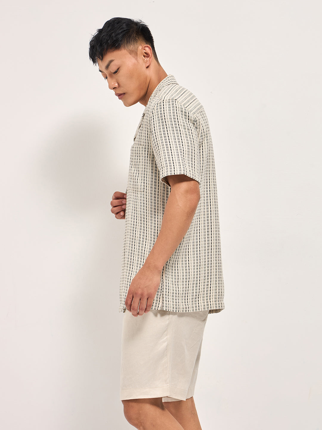 Men Cream Textured Striped Regular Fit Casual Shirt