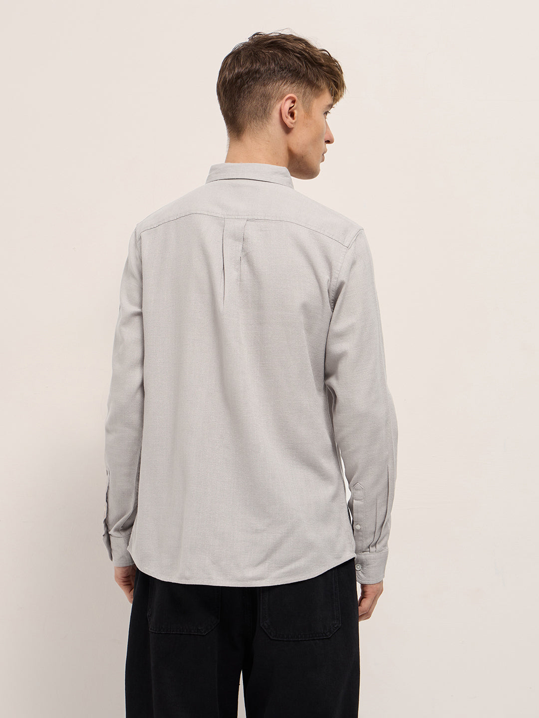 Men Grey Solid Slim Fit Cotton Casual Shirt
