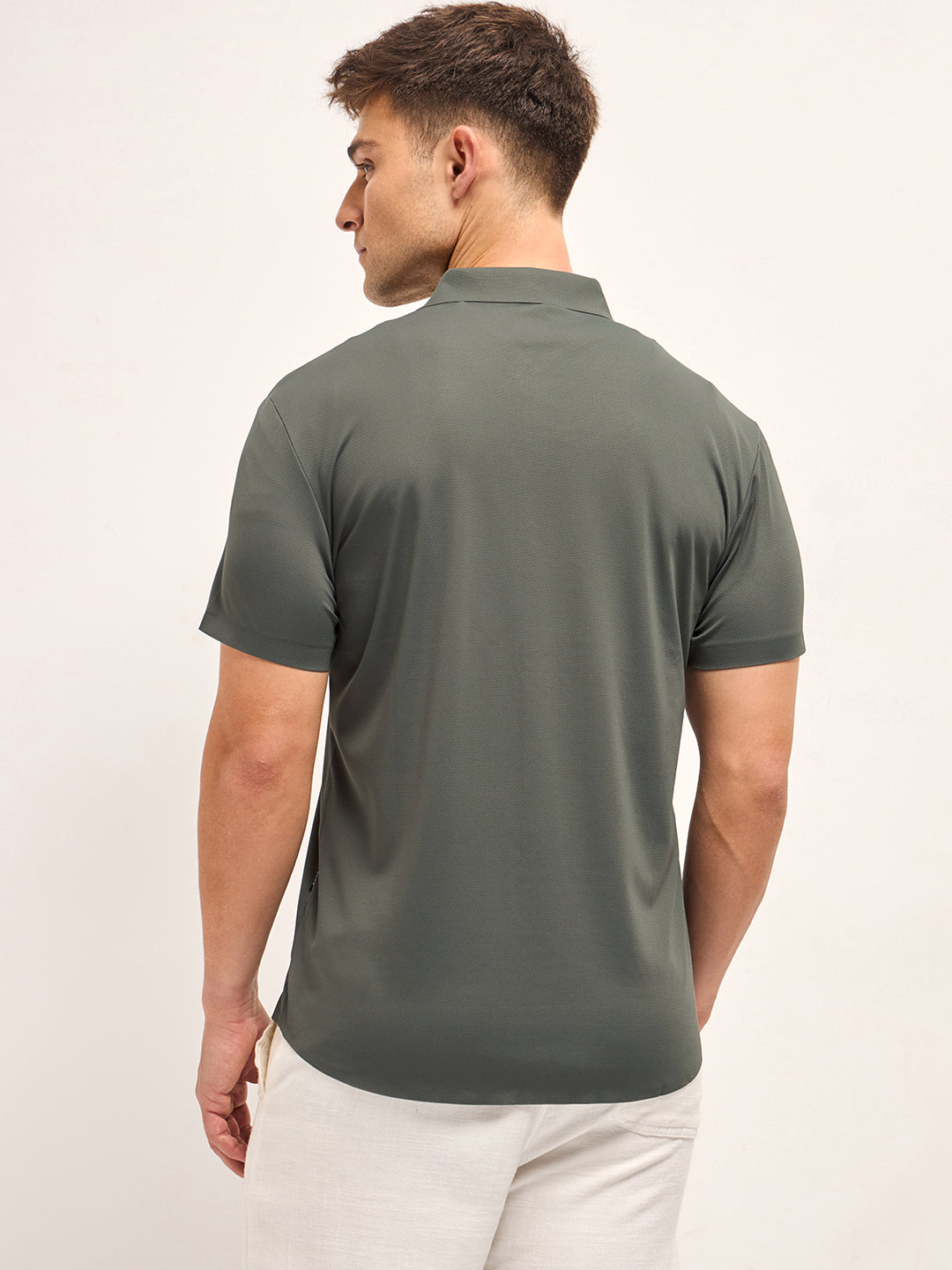 Men Army green Solid Nylon Blend Classic Spread Collar Shirt