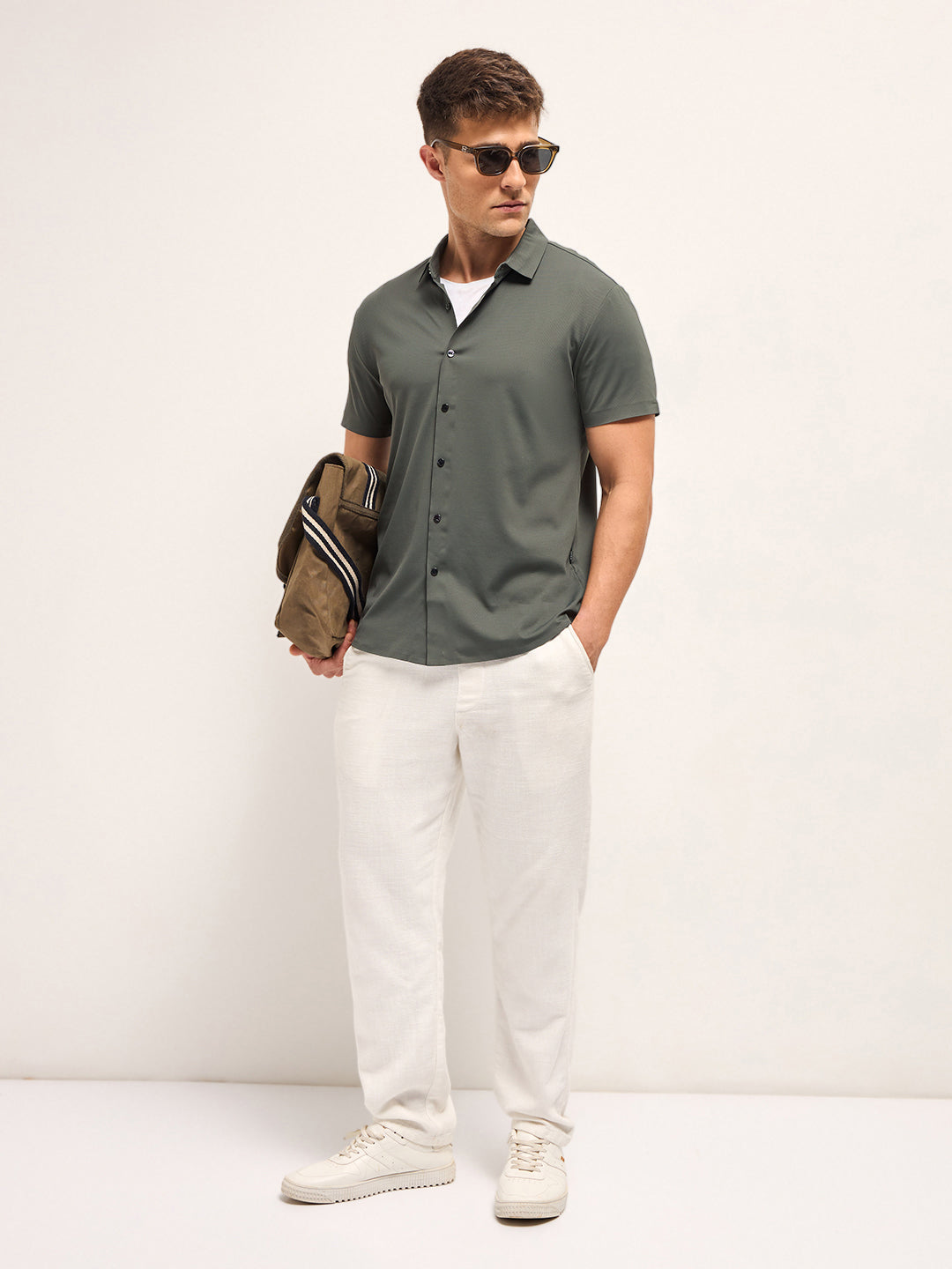 Men Army green Solid Nylon Blend Classic Spread Collar Shirt