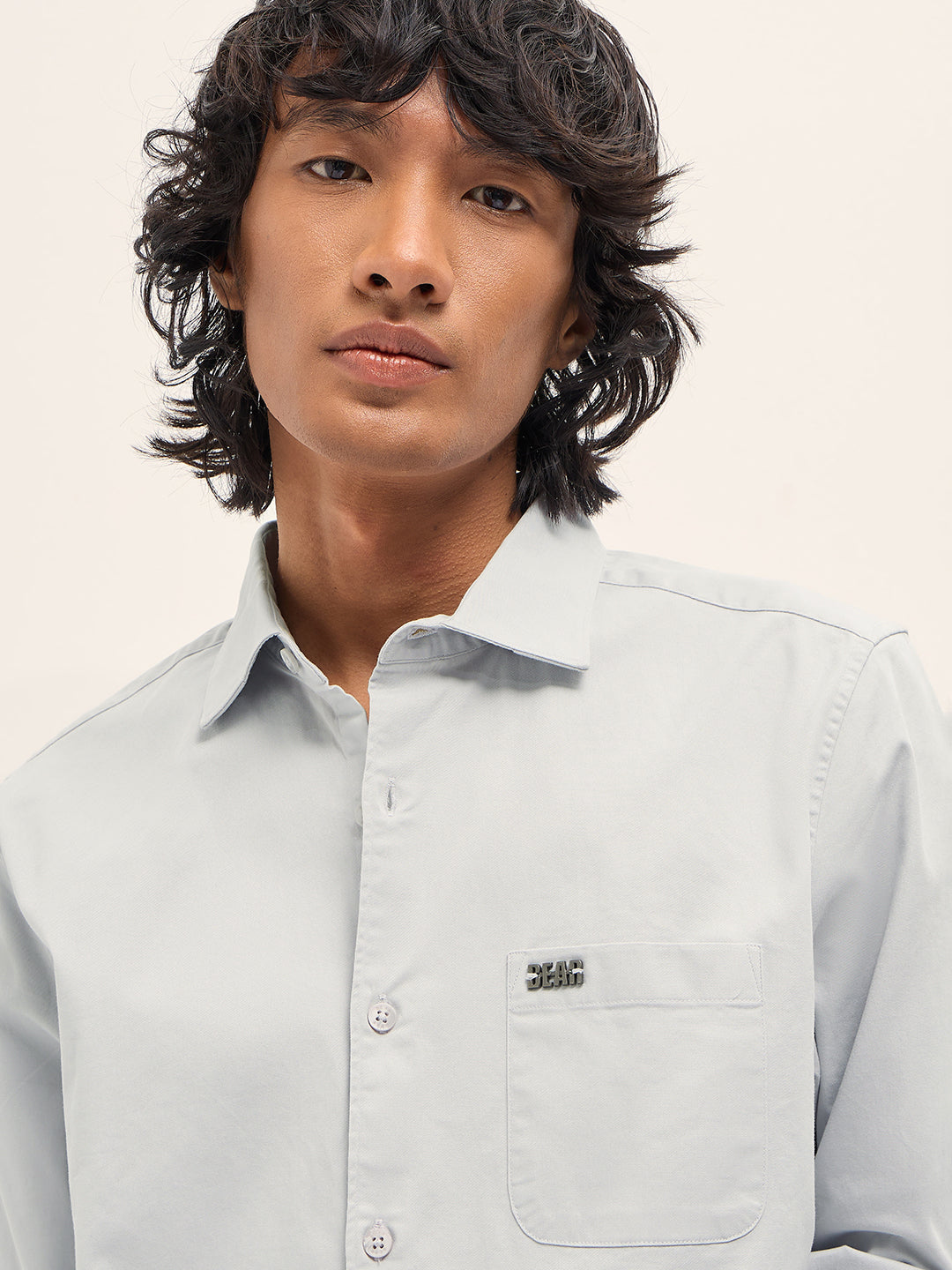 Men Light Grey Cotton Blend Solid Slim Fit Casual Shirt