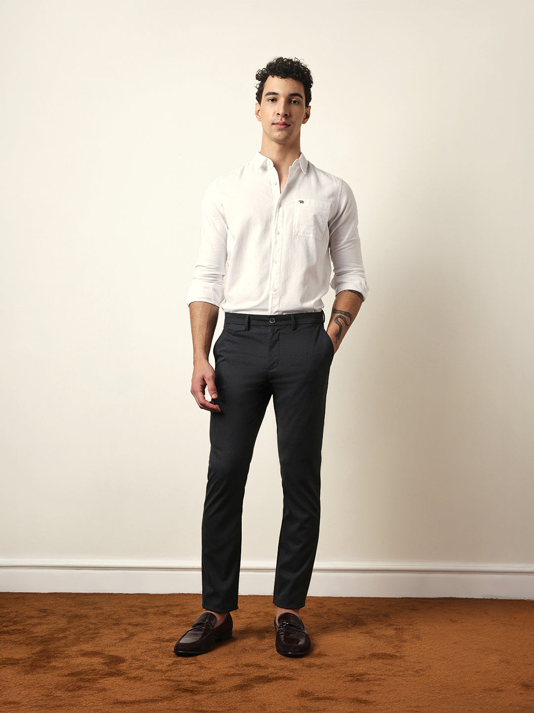 Men Modern Fit Casual Shirt