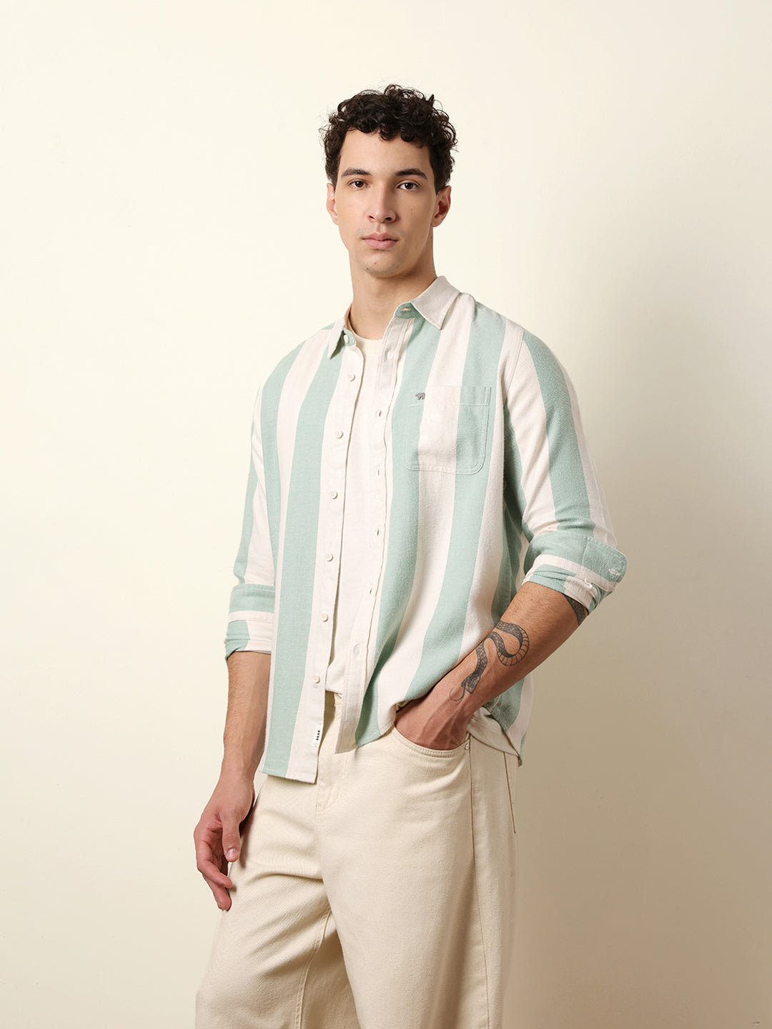 Men Checked Casual Full-Sleeve Shirt