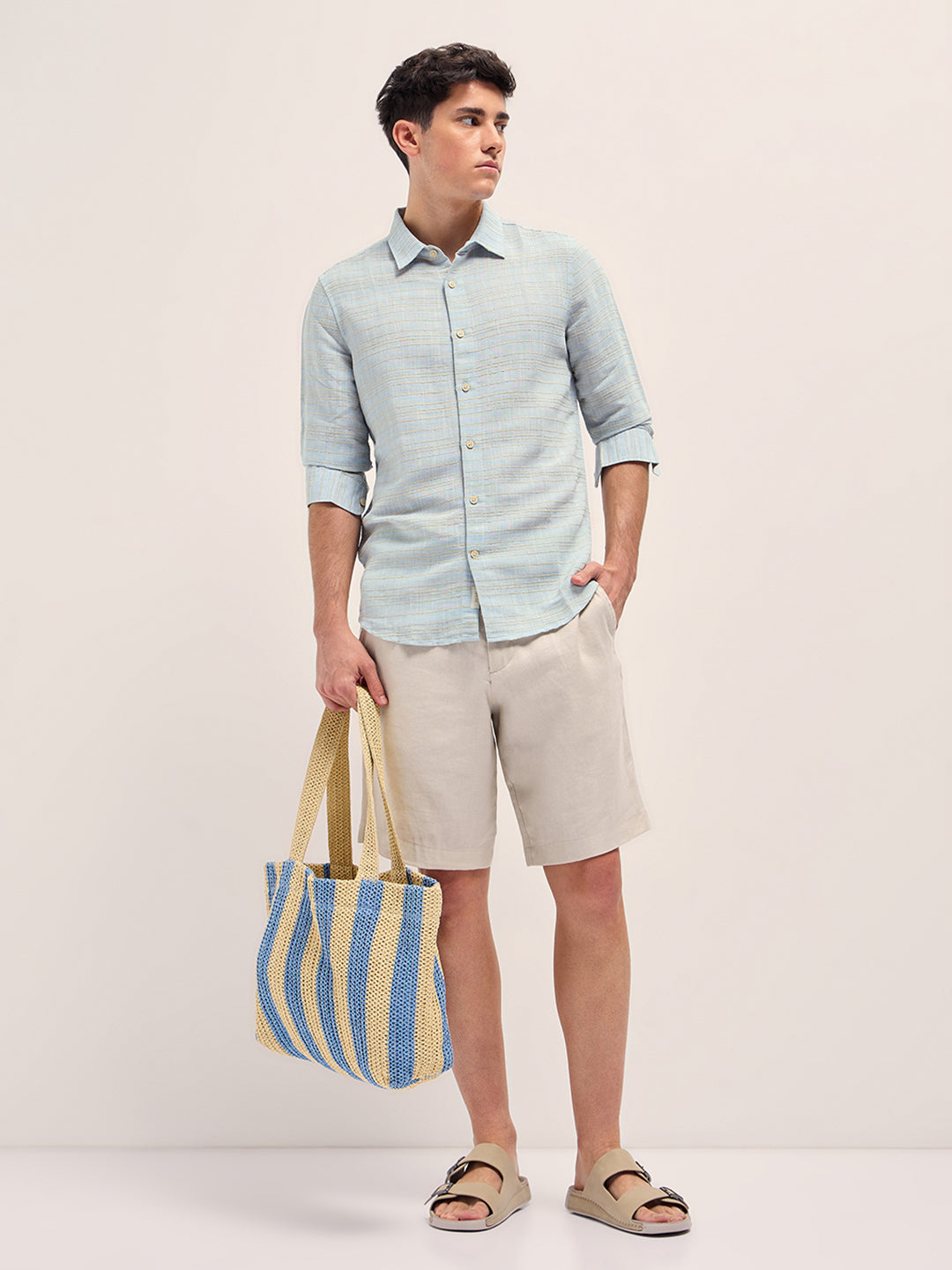 Men Light Blue Horizontal textured grid Slim Fit Casual Shirt