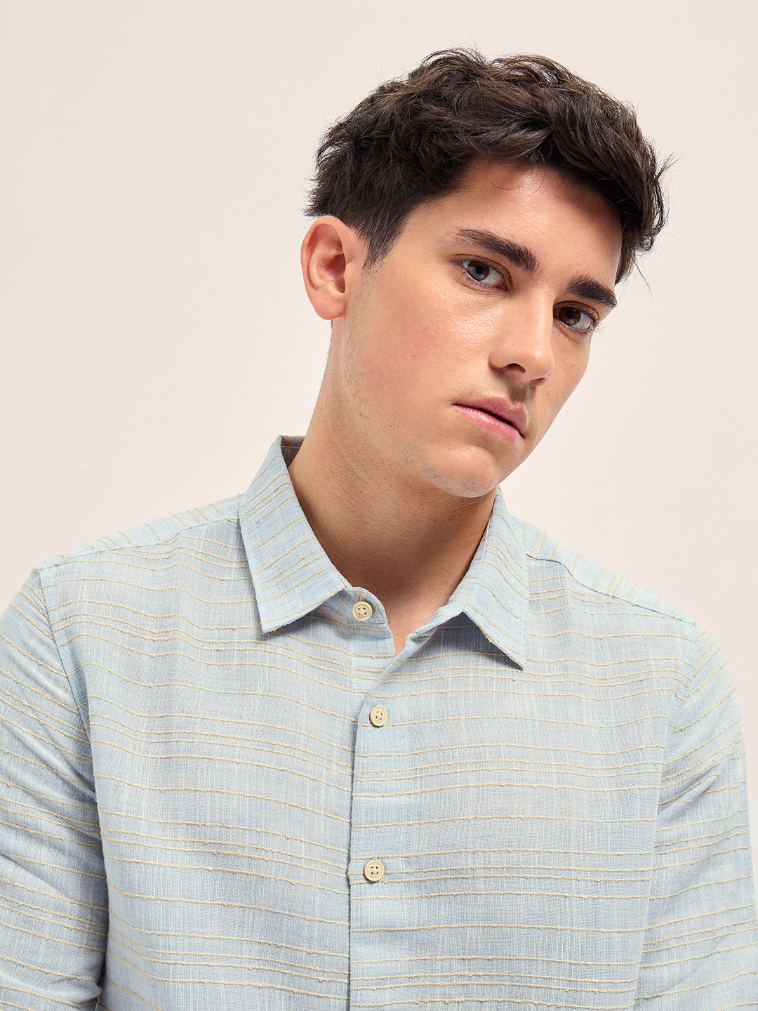 Men Light Blue Horizontal textured grid Slim Fit Casual Shirt